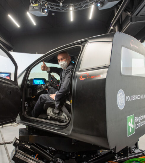 DiM400 dynamic driving simulator at Politecnico